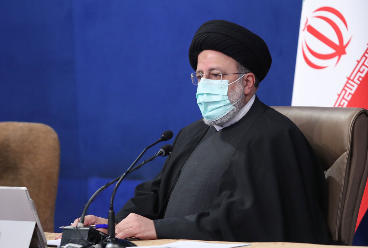 رییس جمهور: کنترل مستمر بازار کالاهای اساسی ضروری است رییس جمهور: کنترل مستمر بازار کالاهای اساسی ضروری است