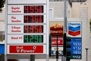 تورم و افزایش بهای سوخت در آمریکا؛ نزاع دو حزب بر سر چگونگی مهار قیمت‌ها