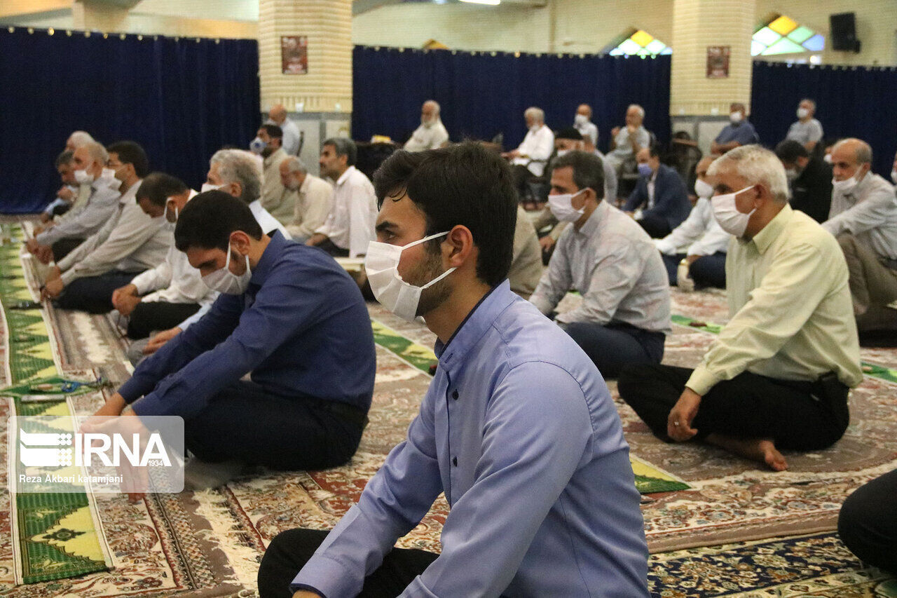 امام جمعه ریگان: تقویت تولید و تحرک اقتصادی راه مقابله با تحریم ها است