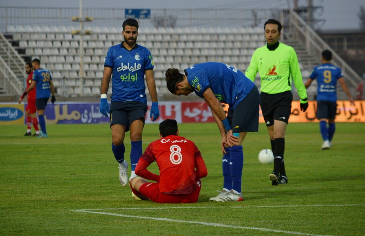 شکست خانگی تراکتور مقابل استقلال