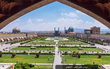 رشد مقطعی گردشگری در اصفهان آسیب زاست