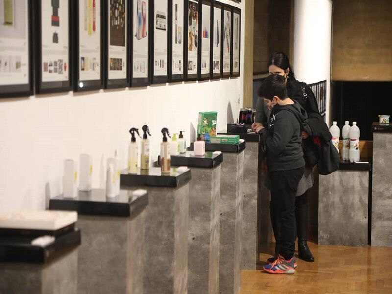 افتتاح نمایشگاه آثار برگزیده چهارمین دوسالانه بسته‌ها 