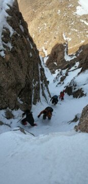 صعود زمستانی به ارتفاعات برف‌گیر مهاباد