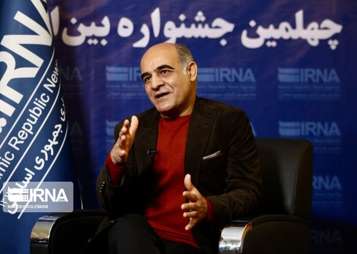 ریسکِپذیرش نقش جدی یک دیوانگیست که من دارم