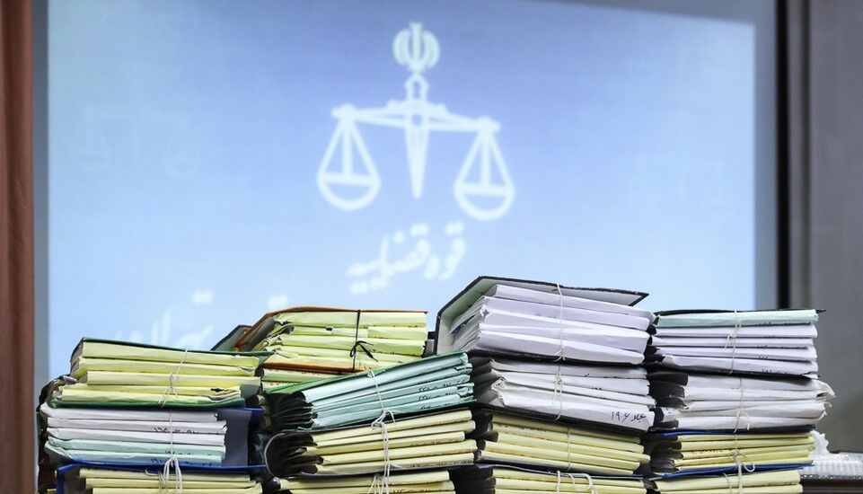 ارز ترجیحی و پروندههایی با بیش از ۱۰۰۰ سال حبس برای محکومان ارز ترجیحی و پروندههایی با بیش از ۱۰۰۰ سال حبس برای محکومان