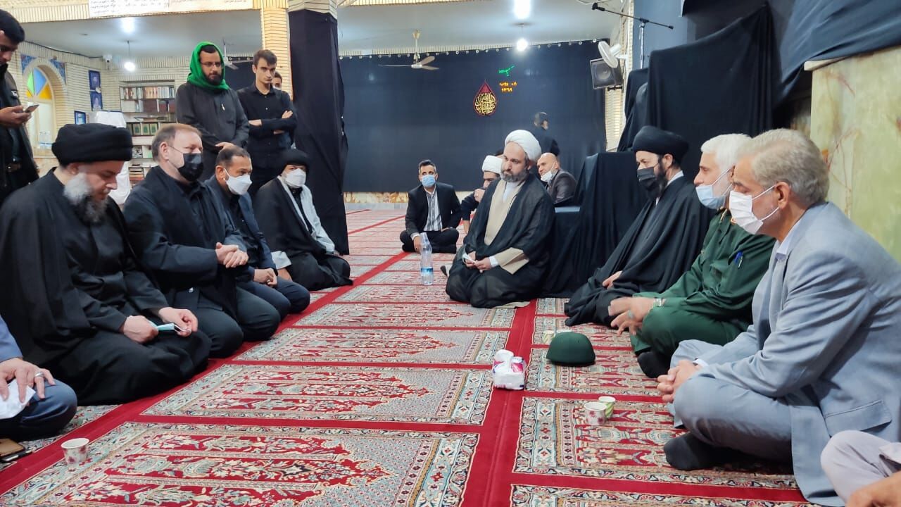  استاندار خوزستان با خانواده مرحوم آیت الله سیدخضر موسوی دیدار کرد