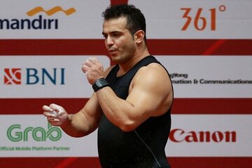 نابغه وزنه‌برداری ایران مربی شد