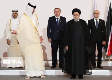 Segundo día de la visita del presidente iraní a Qatar