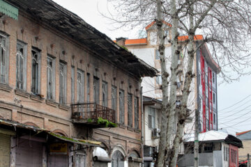 جابجایی معماری سنتی رشت با معماری بی هویت مدرن