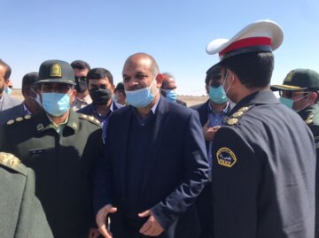 وزیر کشور از اردوگاه نیاتک سیستان بازدید کرد