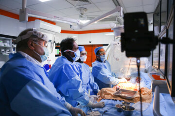 انجام موفقیت‌آمیز دو عمل پیشرفته قلب در بیمارستان رضوی