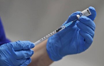 نیمی از واجدان شرایط در شهرهای غربی خراسان رضوی دُز سوم واکسن کرونا را دریافت کردند