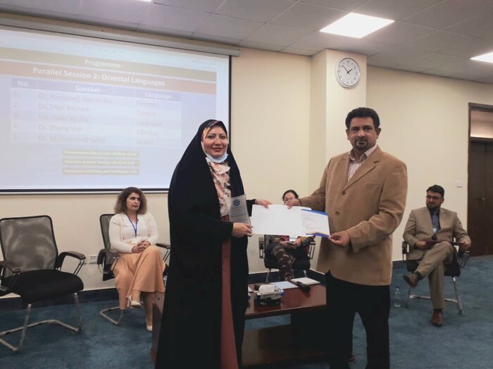 Iranian diplomat calls for promotion of Persian language to preserve common heritage