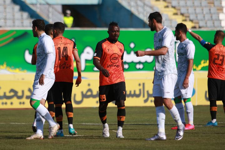 تاثیر جنگ روسیه و اوکراین در لیگ قهرمانان اروپا / درخواست جالب سرمربی پرسپولیس 3