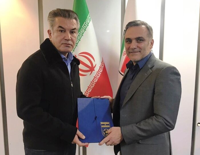 پرسپولیس به تساوی راضی بود/فرار استقلال به سوی قهرمانی با همان «همیشگی»