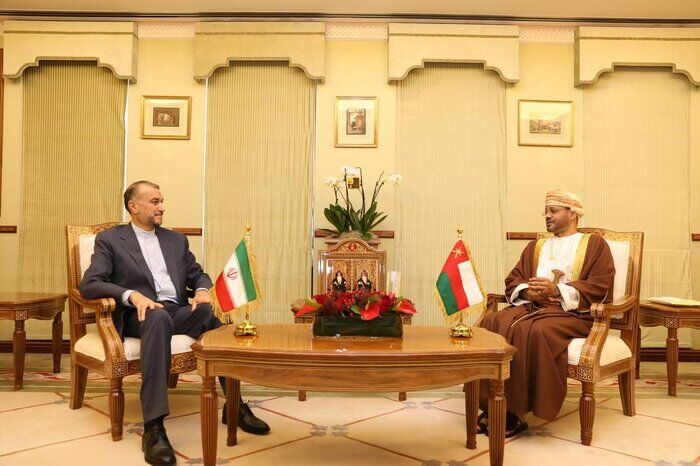 عمان کے وزیر خارجہ کا دورہ تہران