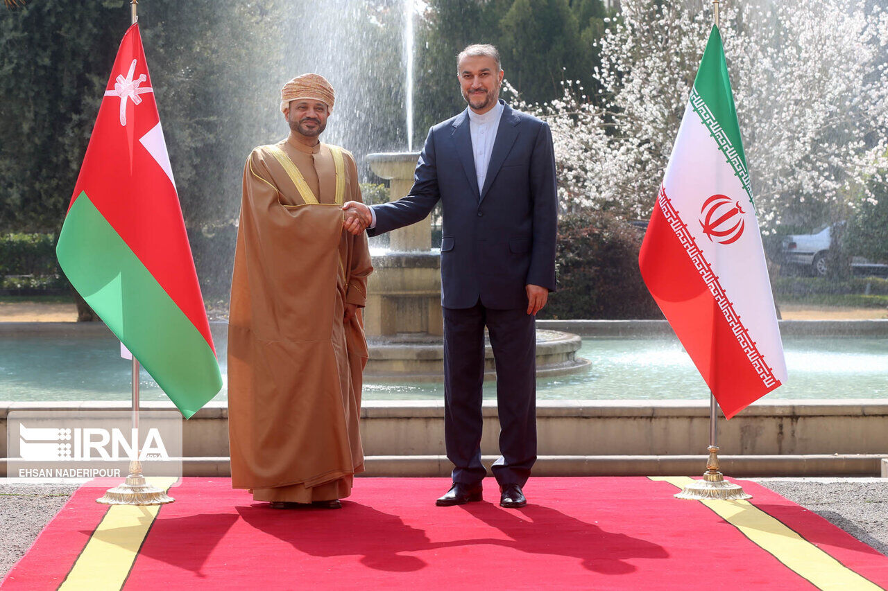 وزیر خارجه عمان با امیرعبداللهیان دیدار کرد