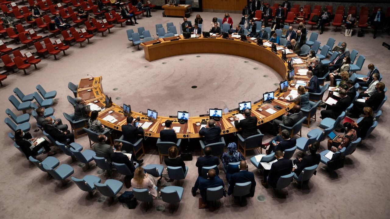  نبرد دیپلماتیک بر سر اوکراین در نشست اضطراری شورای امنیت همزمان با دستور پوتین 