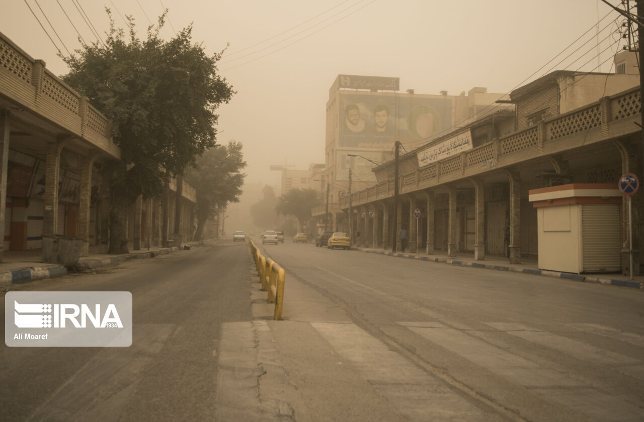 گزارش هواشناسی از آخرین وضعیت گردوخاک‌ در خراسان/ شاخص کیفیت هوا در مشهد به ۵۰۰ واحد رسید