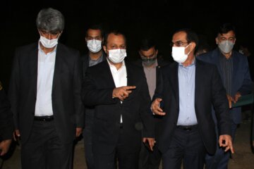 بازدید وزیر امور اقتصادی و دارایی از مجتمع بندر امام خمینی (ره)