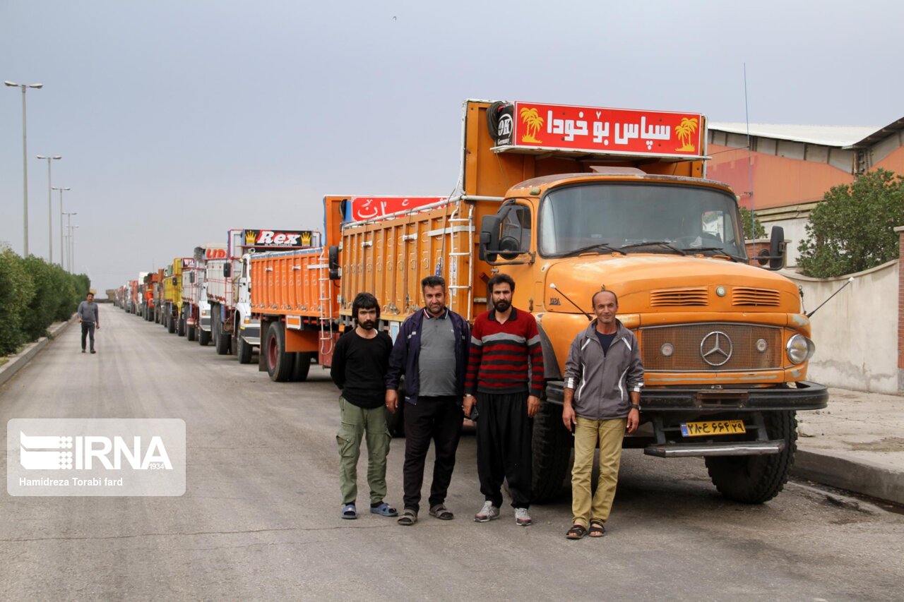 آمادگی ناوگان حمل و نقل جاده‌ای خوزستان برای حمل کالاهای اساسی از بندر امام