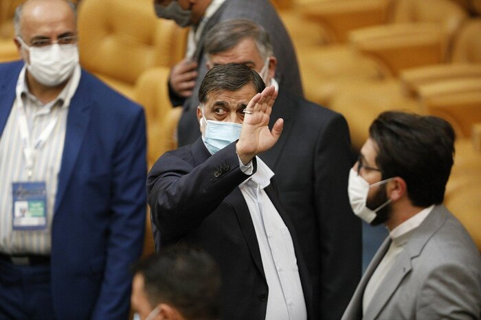 آجورلو: هر کسی چوب لای چرخ استقلال بگذارد مقابلش میایستم/ به مجیدی گفتم ۷۵ امتیاز باید بگیری