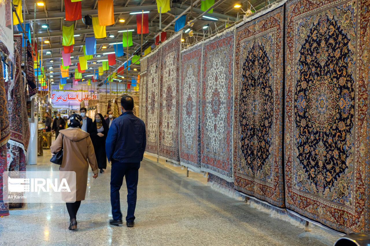 مدیرکل صنایع نساجی وزارت صنعت: فرش ماشینی رتبه پنجم صادرات ایران را دارد