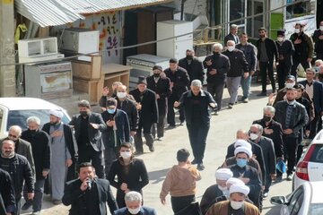 عزاداری خیابانی مردم ماکو در سالروز شهادت امام موسی کاظم (ع)