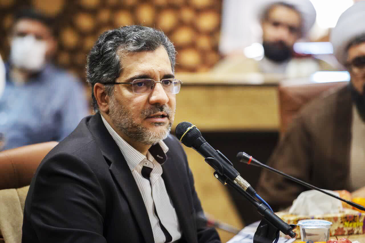 ایجاد فضای رسانهای برای جهاد تبیین از سودجویی دشمن جلوگیری میکند