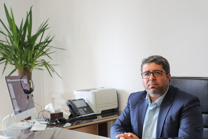 حاشیه نشینی و ایجاد سکونتگاه های غیررسمی در تهران بحرانی است