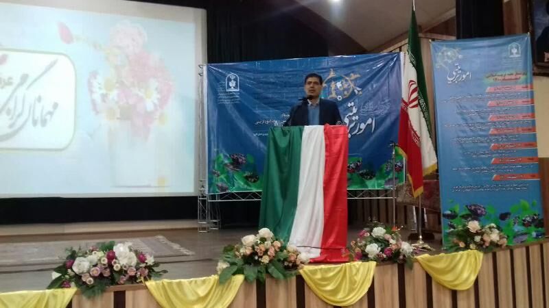 حرکت تربیتی  باید در مقوله آموزش اولویت قرار گیرد