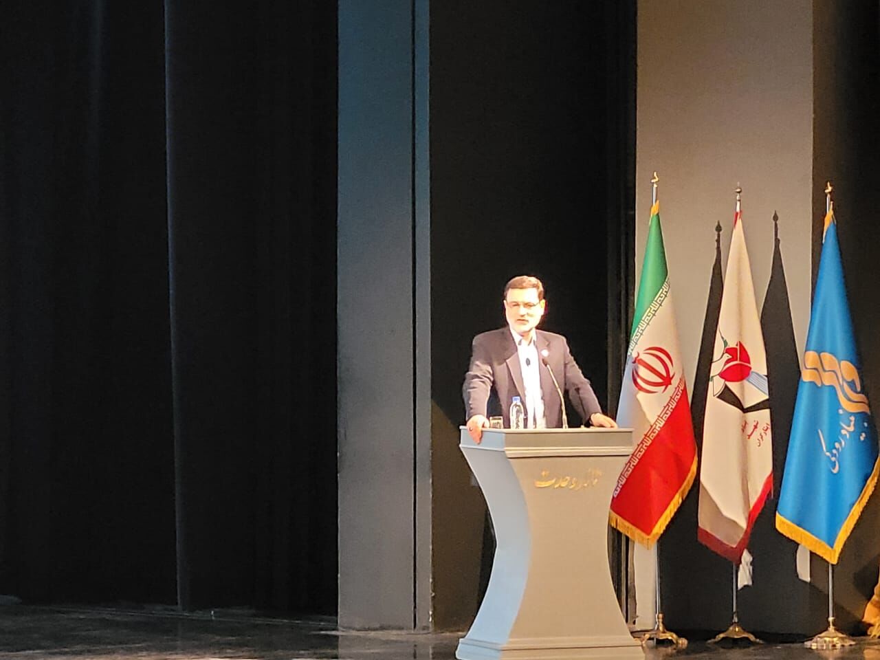 رییس بنیاد شهید: زنجیره تولیدات آثار هنری ایثار و شهادت باید مدیریت شود