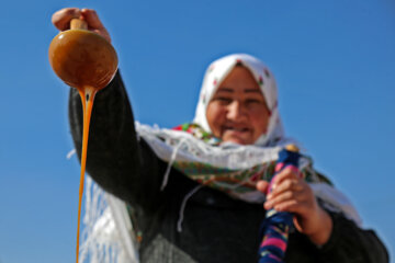 
Festival de la cuisson de Samanu à Bojnurd, dans l’est de l’Iran  
