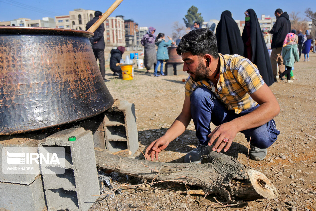 جشنواره سمنو در بجنورد برگزار شد جشنواره سمنو در بجنورد برگزار شد
