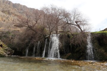 آبشارهای بی نظیر آرپناه در شمال خوزستان