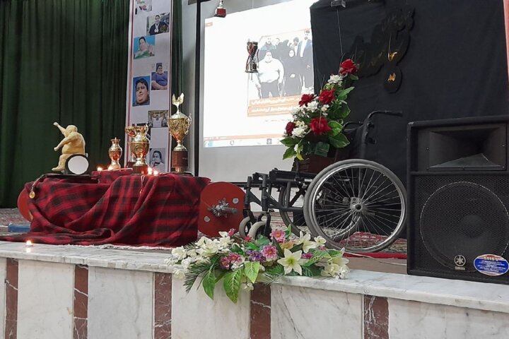 خسروی وفا: سیامند رحمان در حوزه اخلاق الگوی جامعه ورزش است