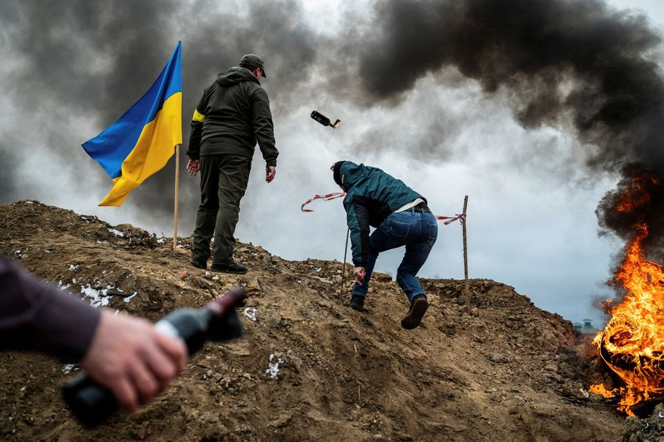 هشتمین روز جنگ در اوکراین/ آستین: اعمال منطقه پرواز ممنوع، آمریکا را به جنگ با روسیه می‌کشاند