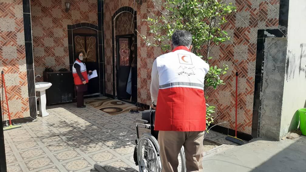 ۱۰ دستگاه ویلچر به معلولان قشمی اهدا شد