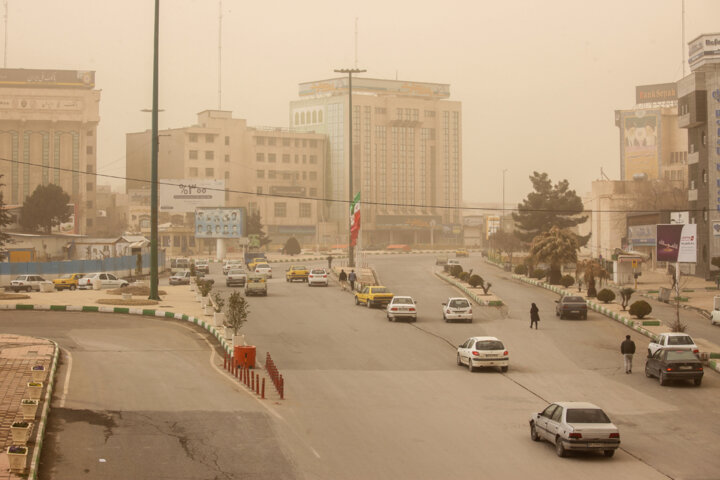 هوای پنج شهرستان استان کرمانشاه در وضعیت بحران و هشدار قرار دارد