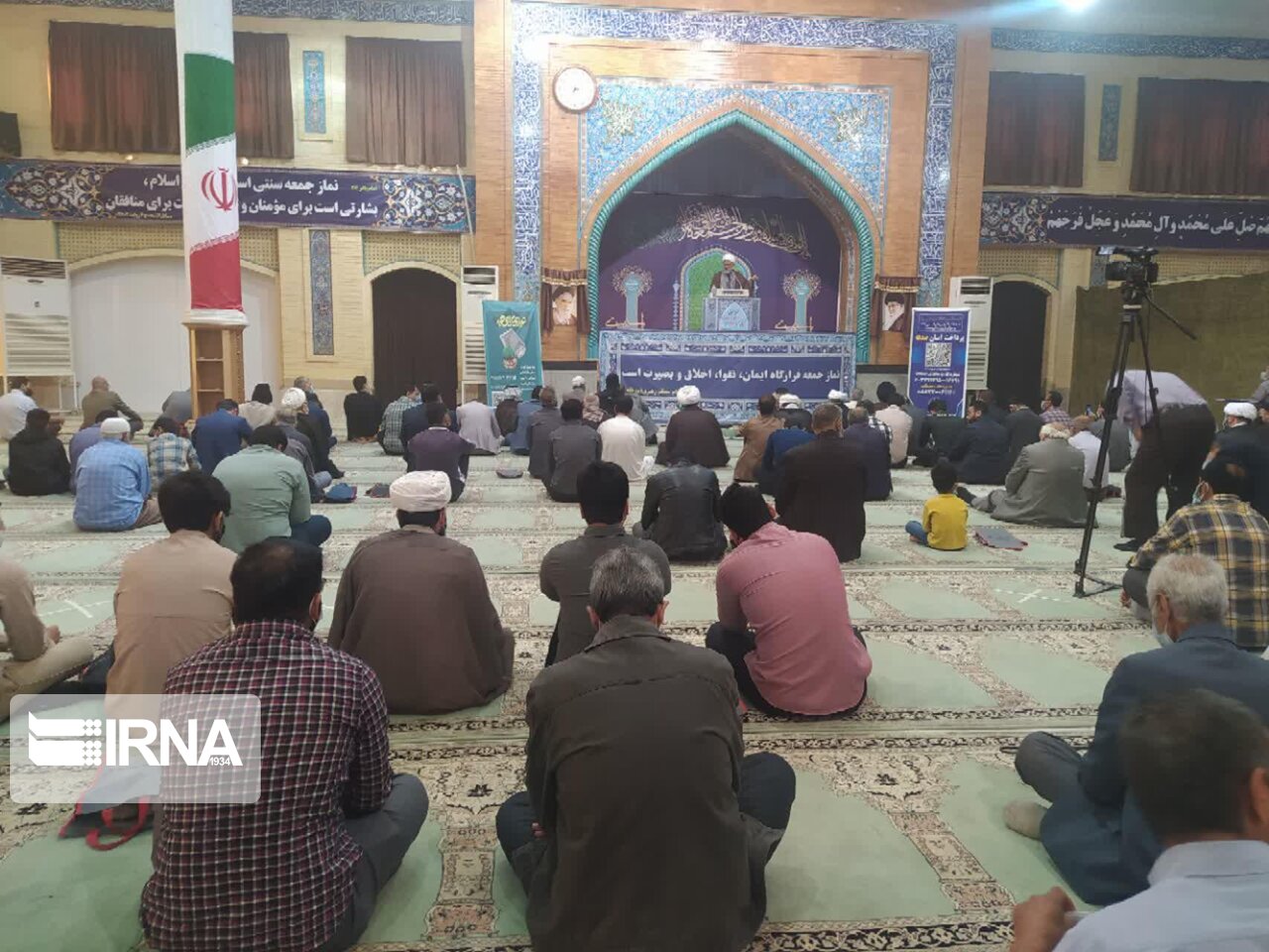 امام جمعه آبادان:سیاستهای نظام بر اساس معیارهای دینی است
