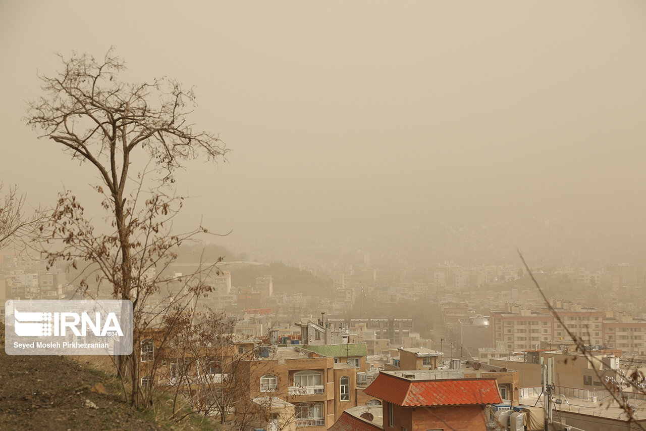 وزش باد شدید زنجان را فرا میگیرد  وزش باد شدید زنجان را فرا میگیرد