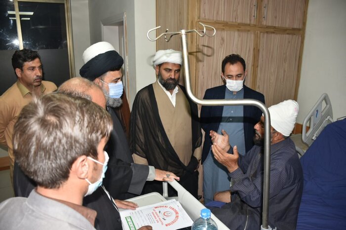 مراسم تشییع شهدای حمله داعش به مسجد شیعیان در پاکستان