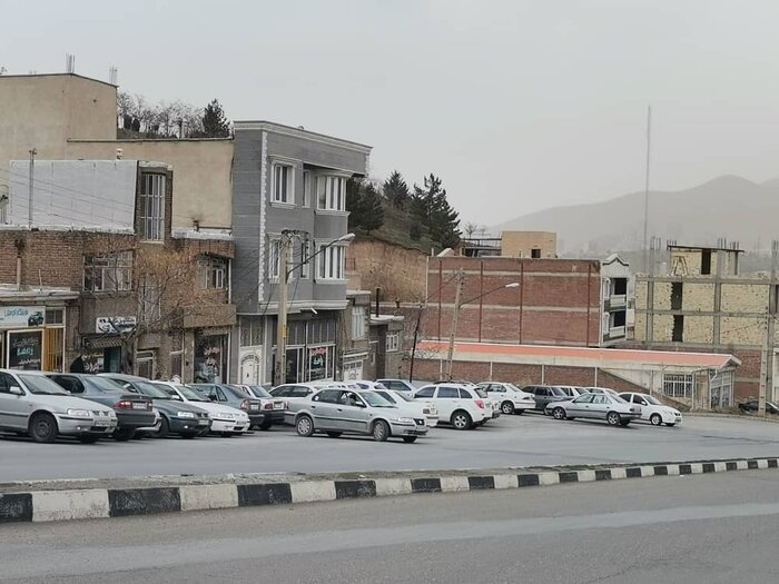 خیابانها و معابر مهاباد در تسخیر نمایشگاههای خودرو