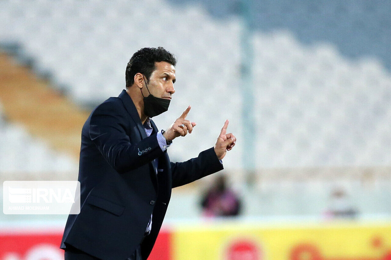 سرمربی تیم ذوب آهن: در مقابل فولاد خوزستان بازی سختی خواهیم داشت