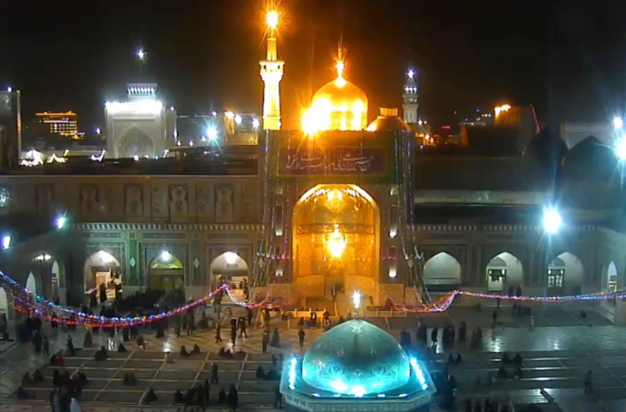 مراسم شب میلاد امام حسین(ع) در حرم امام رضا (ع) برگزار شد