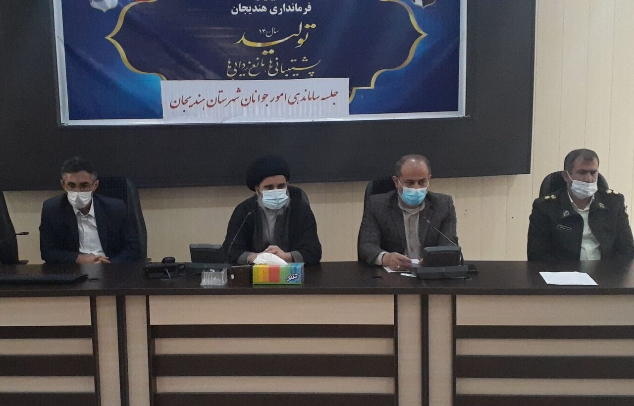 فرماندار: مطالبه‌گری جوانان به توسعه هندیجان منجر می‌شود