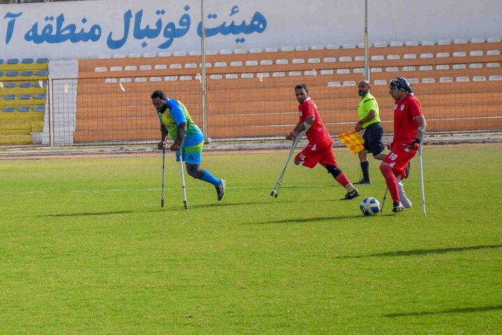 عسگری: ملیپوش فوتبال قطع عضو هزینه بلیت اتوبوس ندارد؛ در حسرت یک اتاق هستیم!