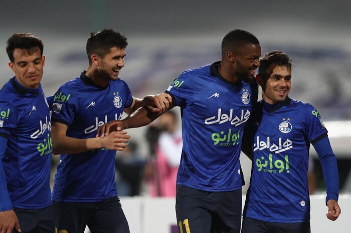 سه امتیاز طلایی استقلال به لطف پنالتیها/ «فرهاد» بازهم مچ «امیر» را خواباند