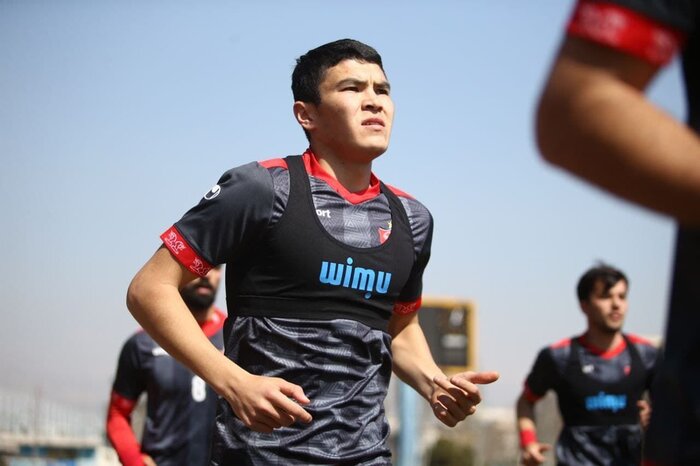 تَرس «یحیی» و دستان «لک» بلای جان پرسپولیس/ سه امتیاز طلایی استقلال به لطف پنالتیها