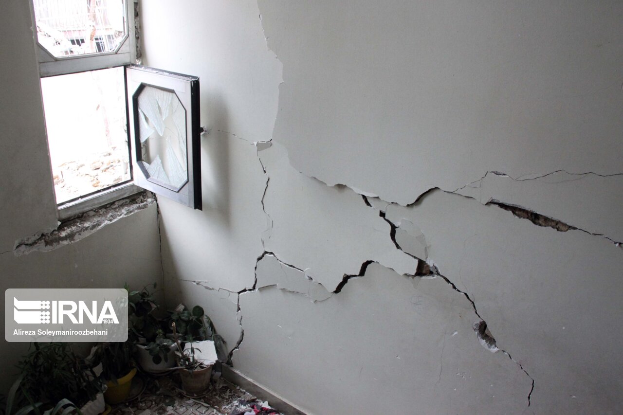 ۲ نفر در حادثه خراب شدن یک منزل در شهرستان کوهرنگ فوت کردند ۲ نفر در حادثه خراب شدن یک منزل در شهرستان کوهرنگ فوت کردند